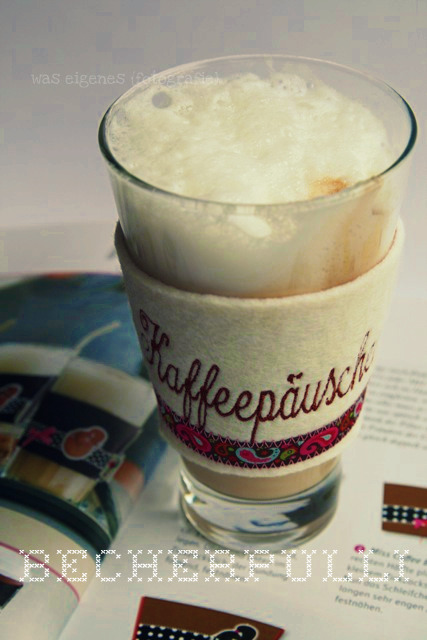DIY Becherpulli für meinen Latte macchiato | DIY Bechermanschette aus Filz | Kaffeepäuschen | waseigenes.com DIY Blog