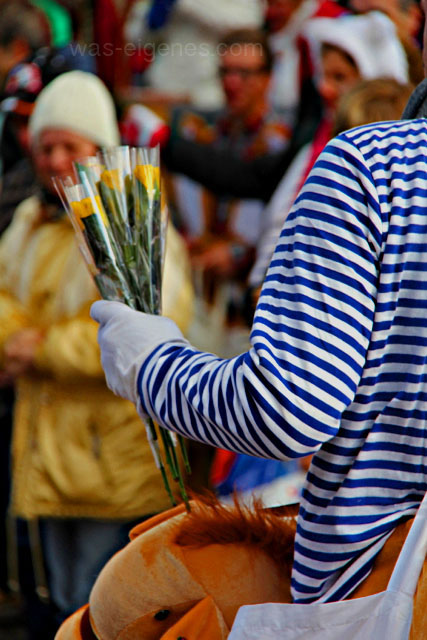 Karneval in Hürth | Karnevalszug 2012 | waseigenes.com