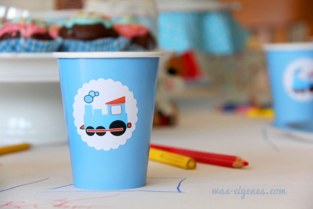 Thomas und seine Freunde | Lokomotive Cupcake topper | Kindergeburtstag | waseigenes.com DIY Blog