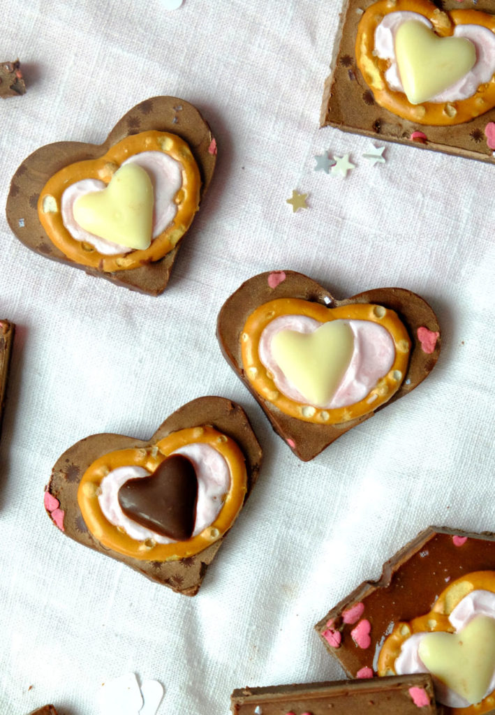 Schokoladen Herzen Zuckerguß Brezeln | Geschenk aus der Küche