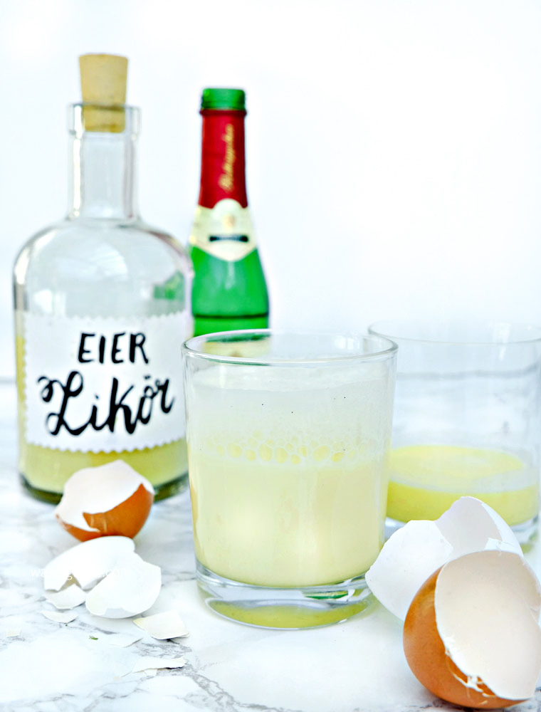 Selbstgemachter Eierlikör + Sekt = Schneegestöber | Oster Cocktail | waseigenes.com