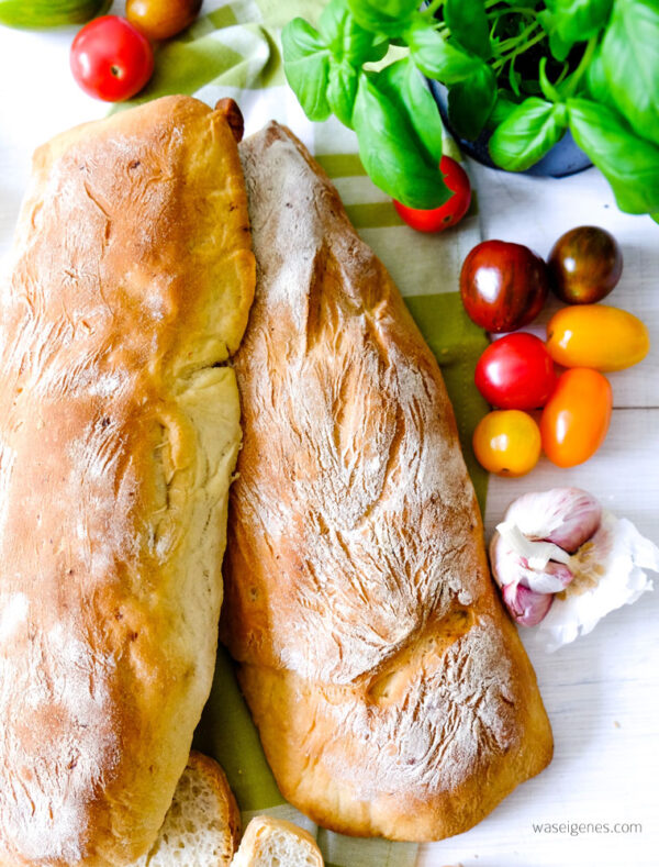 Lauwarmer Tomatensalat mit selbst gemachtem Basilikum Frischkäse und ...