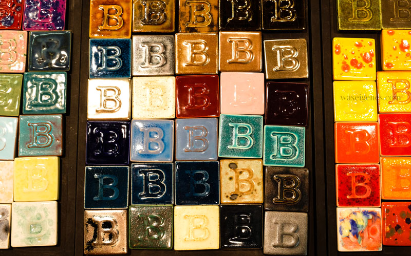 Keramikplatten in allen Farben, selbst gemacht mit Glasuren der Firma Botz | waseigenes.com