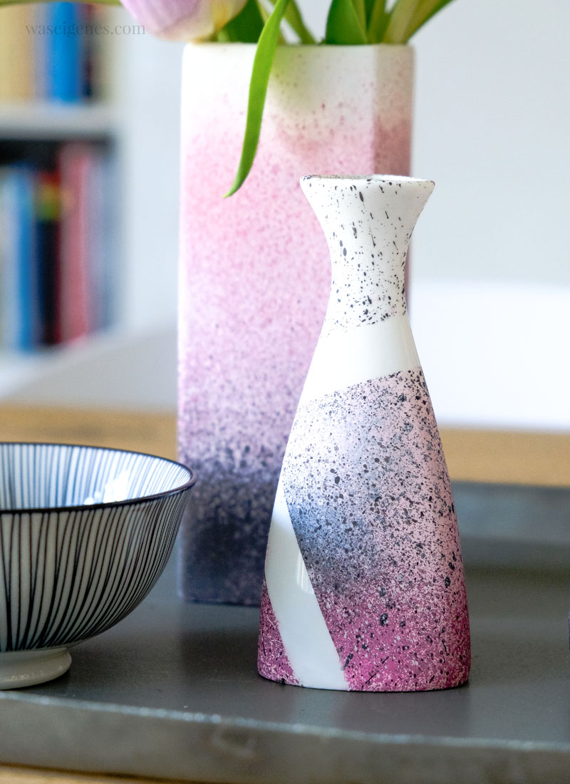 DIY Vasen mit Kreidefarben zum Sprühen pimpen | waseigenes.com 