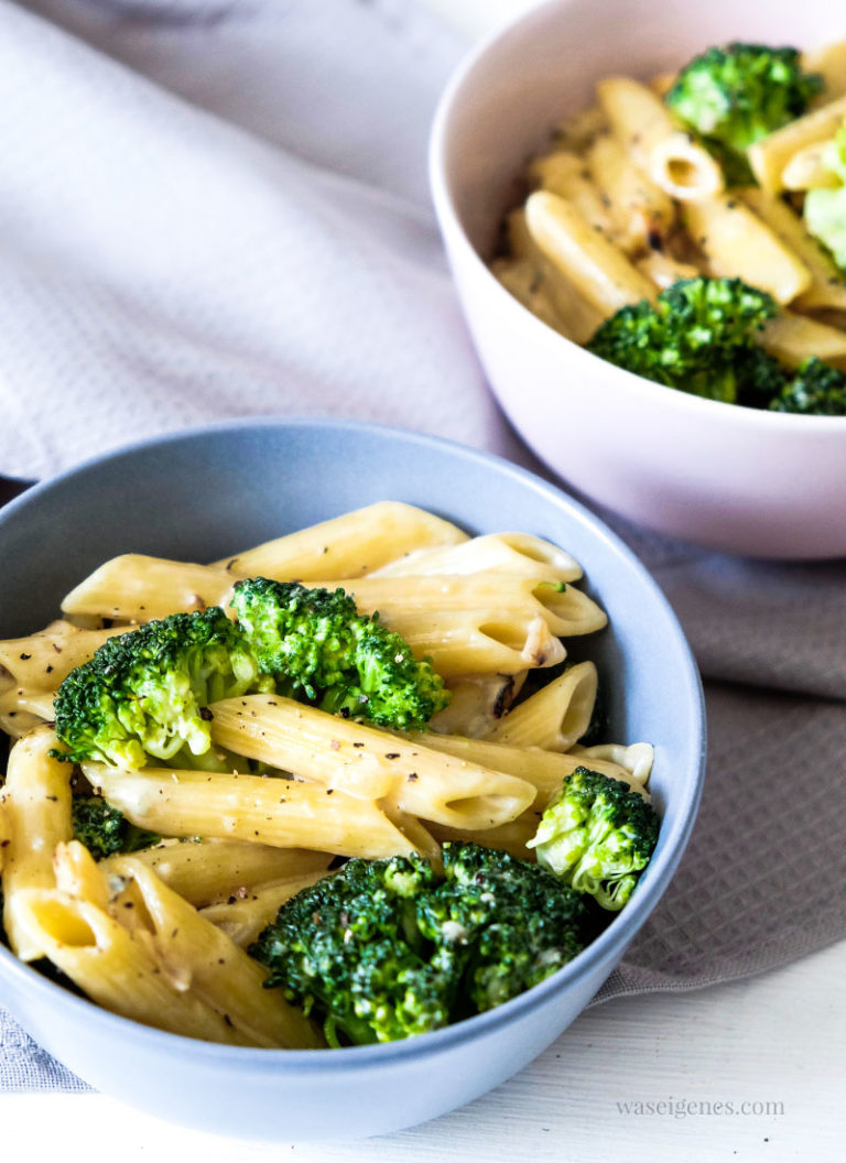 Rezept: Penne mit Brokkoli in cremiger Gorgonzola-Sahnesoße