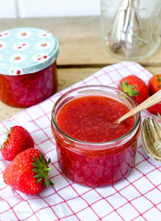 Rezept: Erdbeer-Kokos-Marmelade & kleine Gelierschule Rezept: Erdbeer-Kokos-Marmelade & kleine Gelierschule