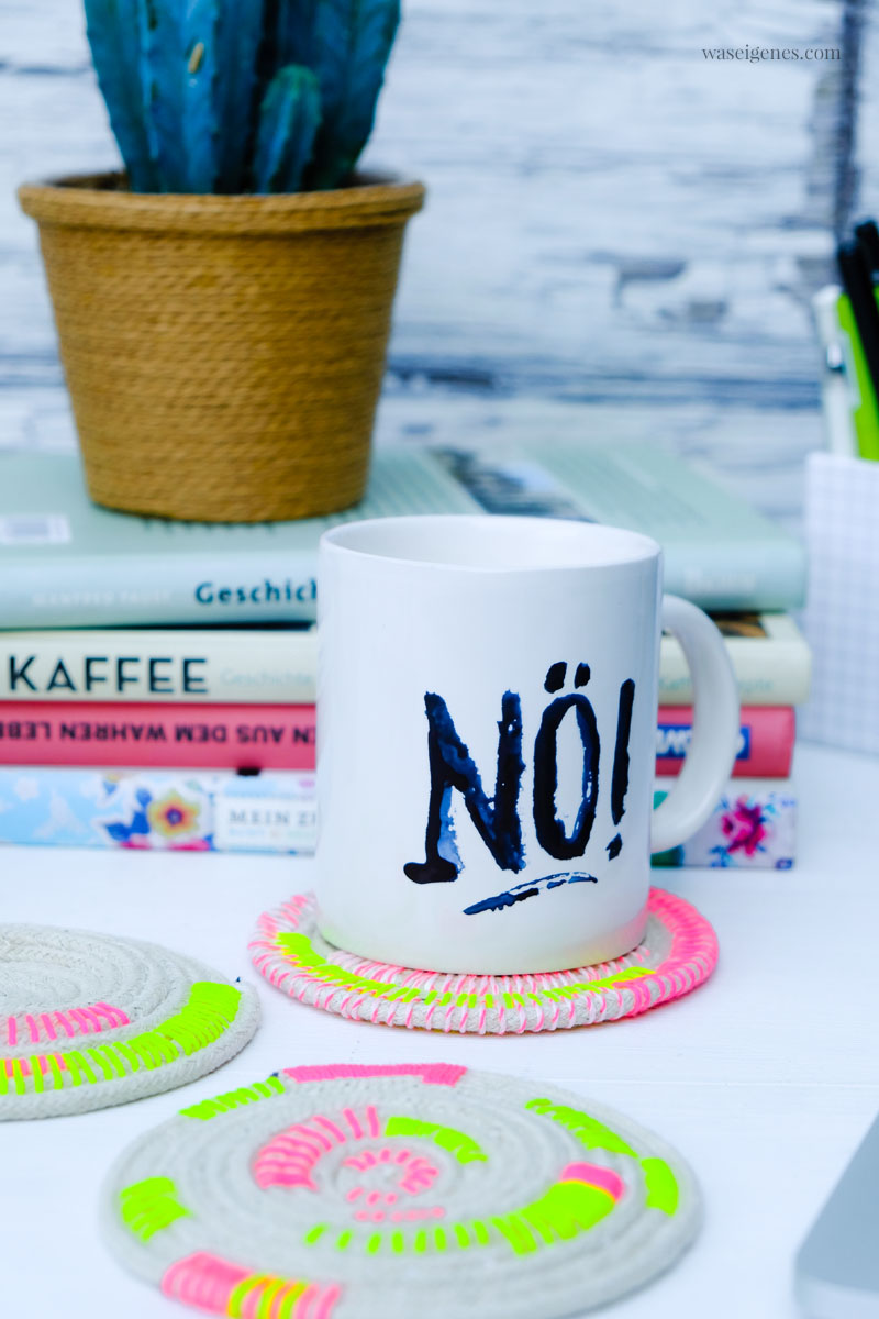 DIY Untersetzer: Untersetzer aus Kordel und buntem Bäckergarn nähen | waseigenes.com #DIY #nähen #ropecoaster #kordel #untersetzer