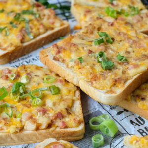 Flammkuchen Toast Rezept: Einfach, knusprig und perfekt fürs Buffet | waseigenes.com