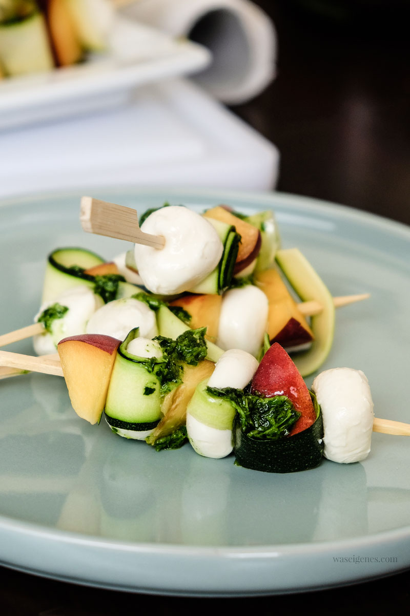 REWE Sommer-Picknick am Kölner Tanzbrunnen, waseigenes.com, Picknick Snack: Nekatrine-Mozzarella-Zuchini-Spieße