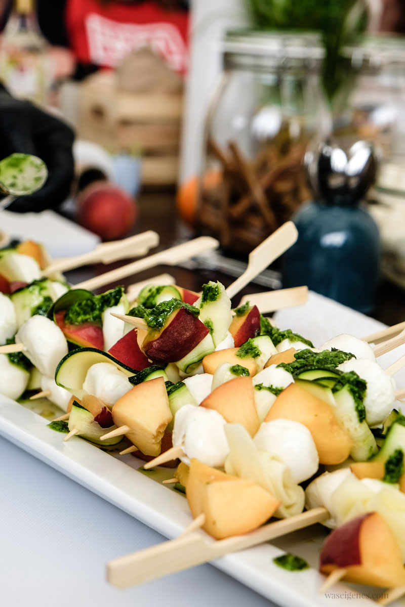 REWE Sommer-Picknick am Kölner Tanzbrunnen, waseigenes.com, Picknick Snack: Nekatrine-Mozzarella-Zuchini-Spieße