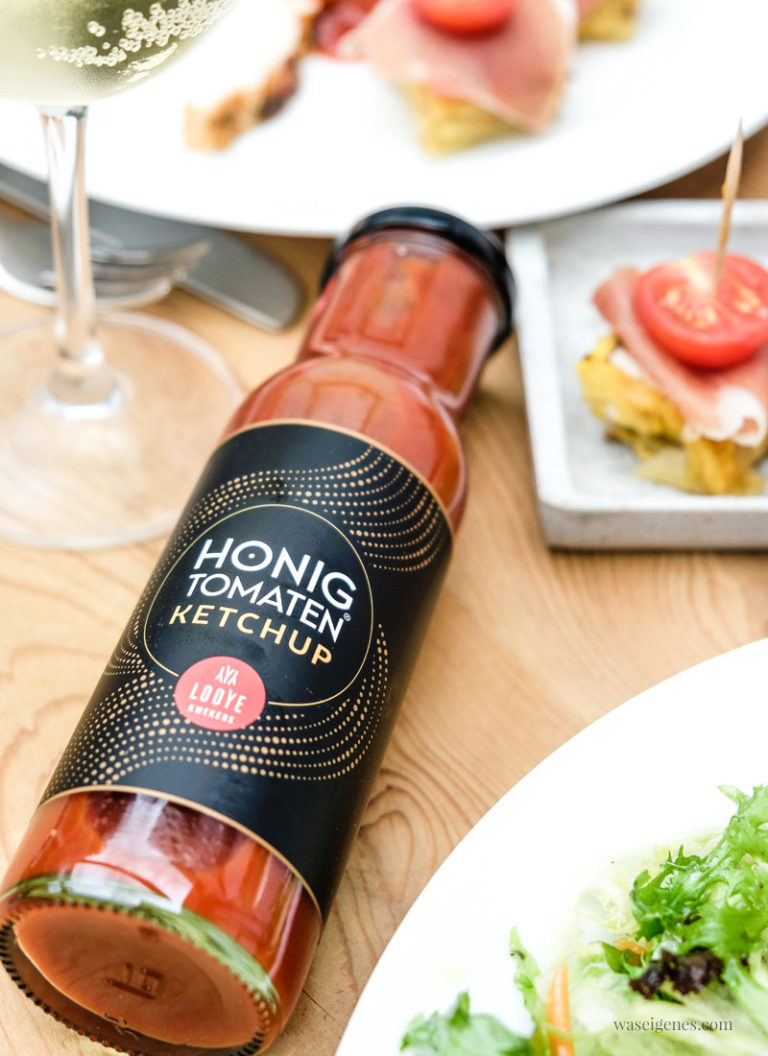 Rezept: Tortilla Würfel mit Serranoschinken und Honigtomaten. Rezept: Tortilla Würfel mit Serranoschinken und Honigtomaten.