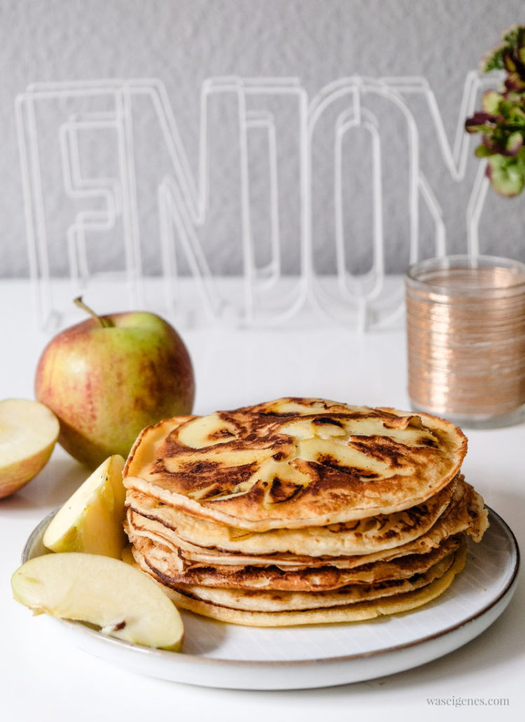 Rezept für ganz klassische Apfelpfannkuchen