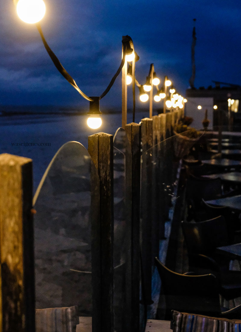 Strandpaviljoen Noordduine - gutes Essen, nettes Personal, gemütliches Restaurant mit großer Terrasse, Urlaub in Holland, waseigenes.com