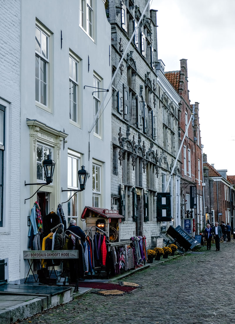 Holland - Niederlande: Veere, hübsches Dörfchen mit historischem Stadtkern in der Provinz Zeeland,  waseigenes.com