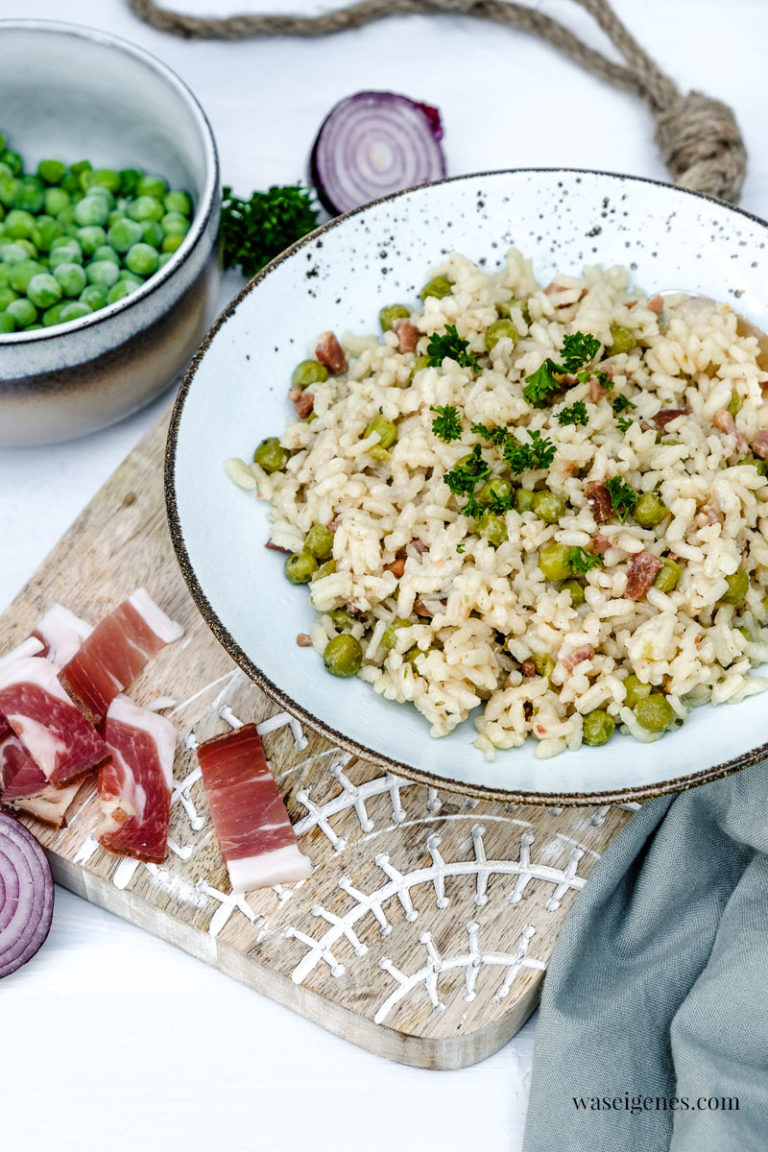 Risotto mit Erbsen, Speck & Parmesan {Risi e Bisi} | waseigenes.com Risotto mit Erbsen, Speck & Parmesan {Risi e Bisi} | waseigenes.com