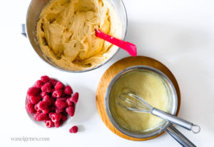 Rezept: Himbeer-Streuselkuchen | einfaches Sommerrezept mit Beeren und Streuseln | Was backe ich heute? Kuchenideen von waseigenes.com