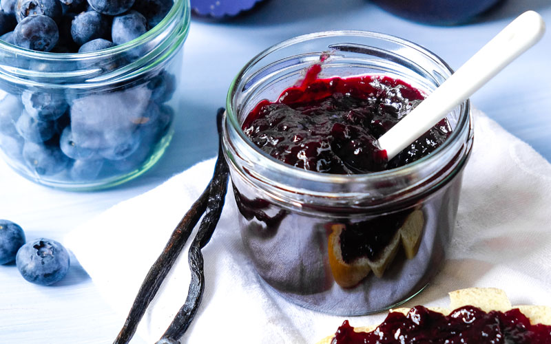 Blaubeermarmelade mit Vanille & Rum | Rezept | was eigenes Blaubeermarmelade mit Vanille & Rum | Rezept | was eigenes