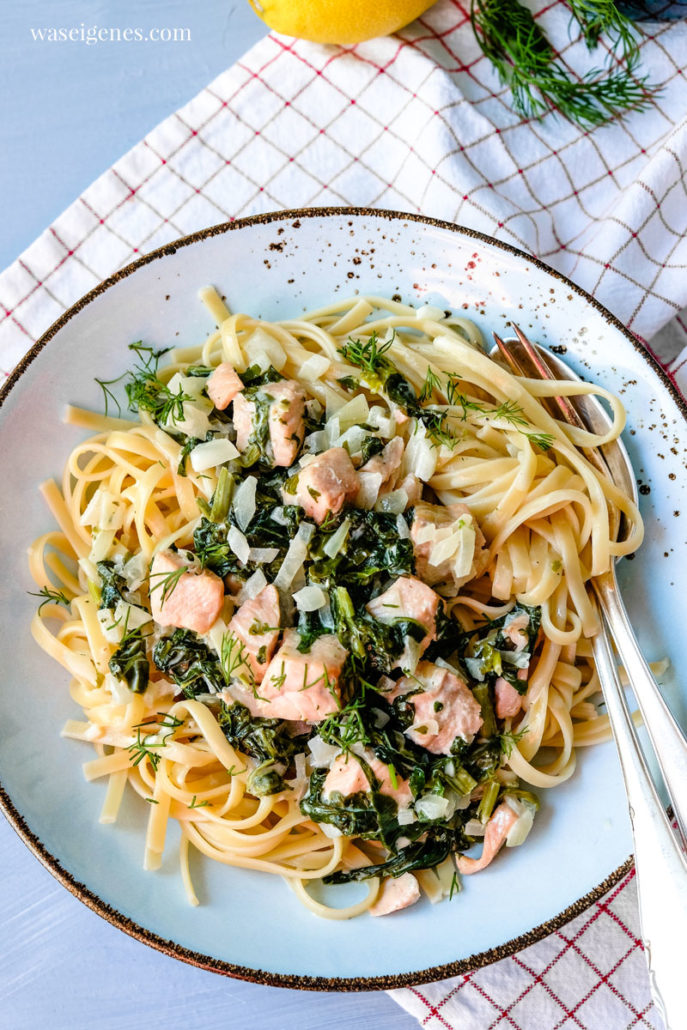 Rezept: Spaghetti mit Lachs und Spinat in Sahnesoße | schnelle und einfache Nudelgerichte und Rezepte mit Nudeln von waseigenes.com