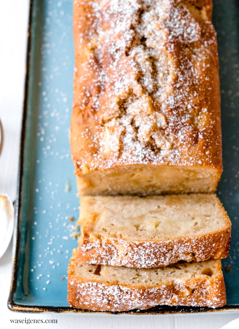 Kastenkuchen Rezept: Schneller Apfelkuchen mit Marzipan und Zimt | waseigenes.com