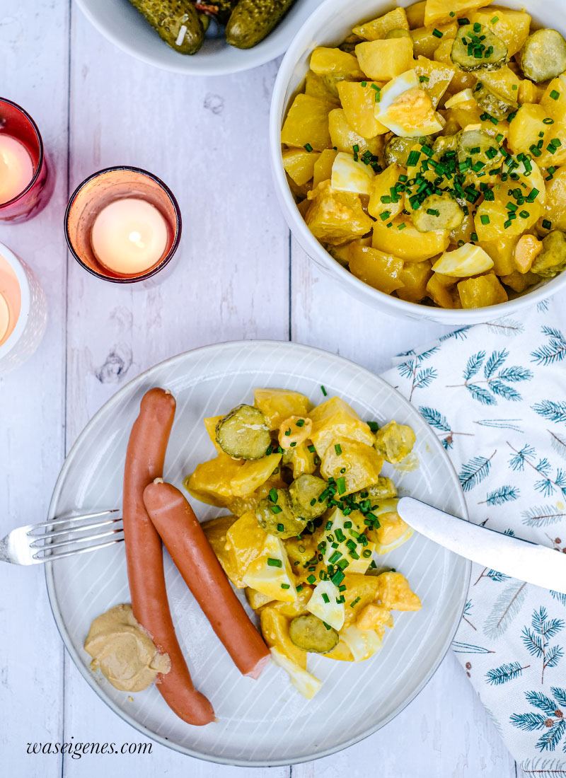 Kartoffelsalat mit Gewürzgurken Ei und dazu 'ne Knackwurst | waseigenes.com | Was koche ich heute? Familienrezepte