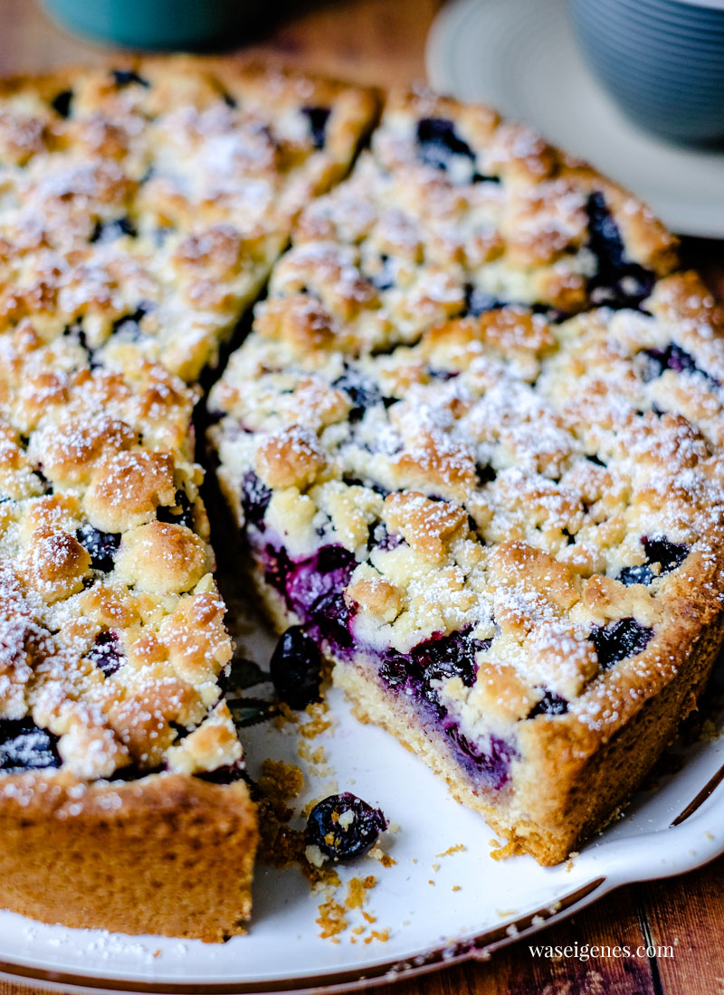 Rezept: Blaubeer Streuselkuchen in der Springform gebacken, köstlicher Spätsommerkuchen, Was backe ich heute? Rezept von Bine Güllich / waseigenes.com