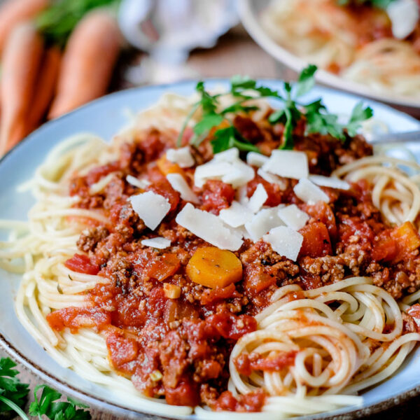 Rezept: Spaghetti Bolognese | Spaghetti mit Hackfleischsoße | waseigenes.com - Bine Güllich | Schnelle und einfache Rezepte für jeden Tag | waseigenes.com