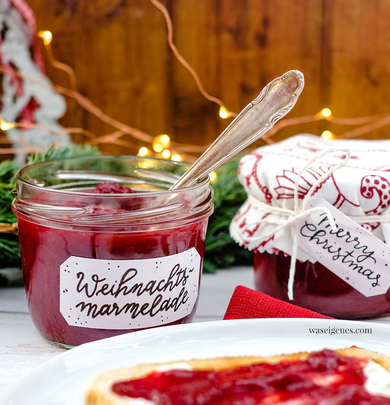 Rezept: Weihnachtsmarmelade | Weihnachtliche Kirschmarmelade mit Sepkulatiusgewürz, Zimt und Rum | waseigenes.com | Geschenke aus der Küche