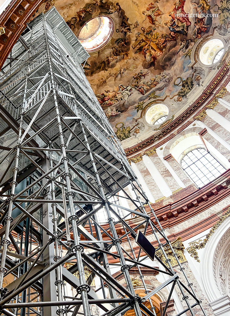 Wiener Karlskirche - Panoramaaufzug, Fresken, waseigenes.com