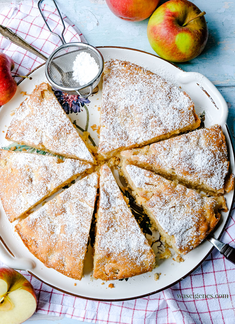 Rezept: Ganz einfacher Apfelkuchen in der Springform gebacken, Was backe ich heute? Einfache und leckere Kuchenrezepte von waseigenes.com