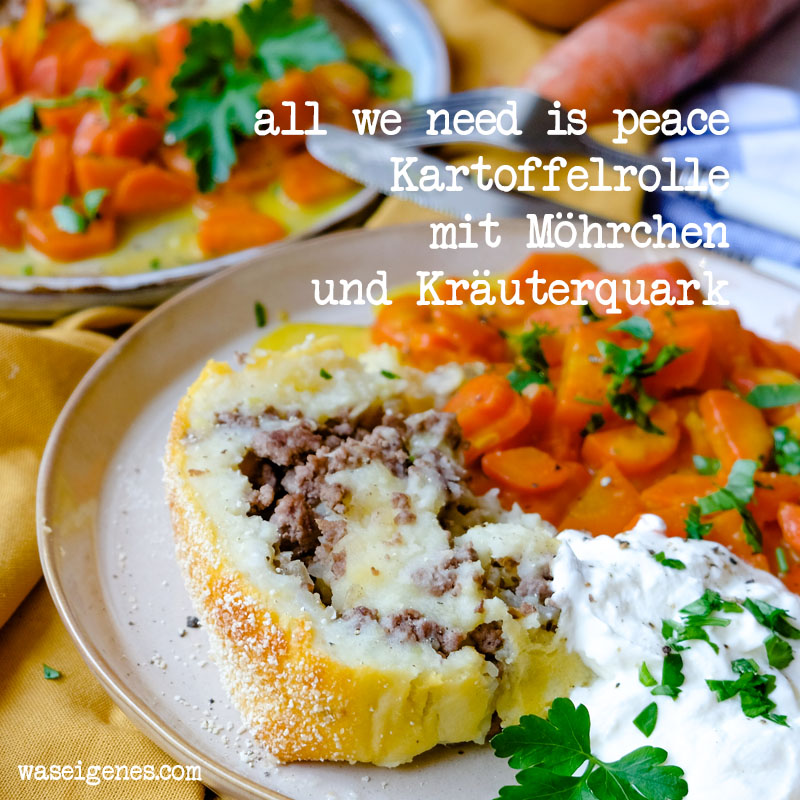 Foodblogbilanz 2022 von waseigenes.com - Kartoffelrolle, Ofengericht, mit Möhren und Kräuterquark - Was koche ich heute?