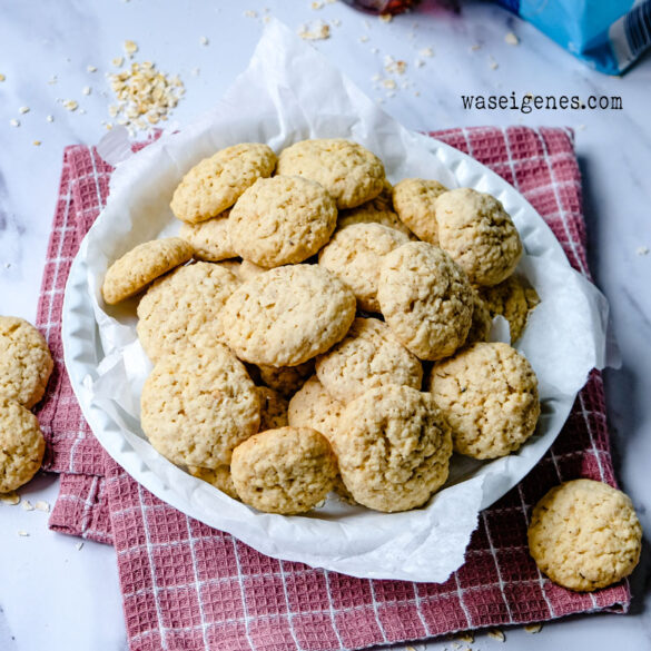 Rezept: Haferkekse - schnell und einfach - knusprige Kekse mit Haferflocken und Ahornsirup | waseigenes.com | Was backe ich heute? Rezepte für jeden Tag
