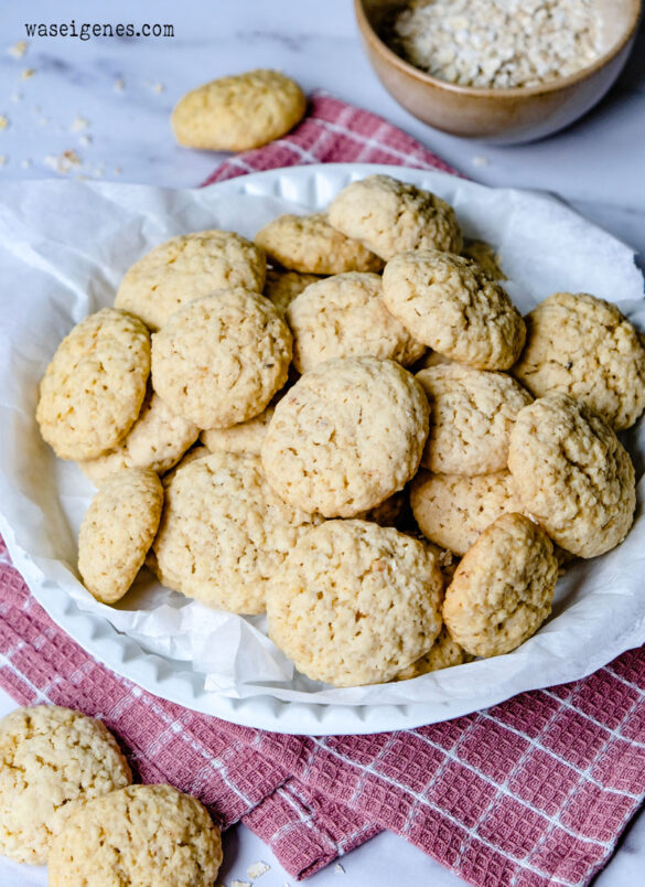 Haferkekse - Rezept für einfache & knusprige Kekse Haferkekse - Rezept für einfache & knusprige Kekse