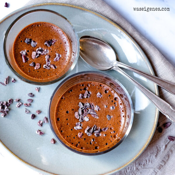 Mousse au Chocolat - ganz einfach und ganz klassisch Mousse au Chocolat - ganz einfach und ganz klassisch