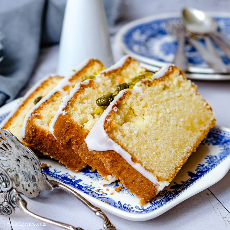 Rezept: Zitronen-Mascarpone-Kuchen | Ganz einfacher Kastenkuchen mit Mascarpone und Zitrone. Wunderbar fluffig und soft mit einem köstlichen Zitronenaroma | Was backe ich heute? | waseigenes.com