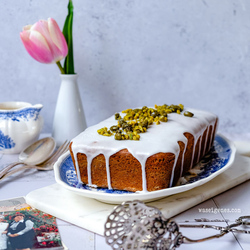 Rezept: Zitronen-Mascarpone-Kuchen | Ganz einfacher Kastenkuchen mit Mascarpone und Zitrone. Wunderbar fluffig und soft mit einem köstlichen Zitronenaroma | Was backe ich heute? | waseigenes.com