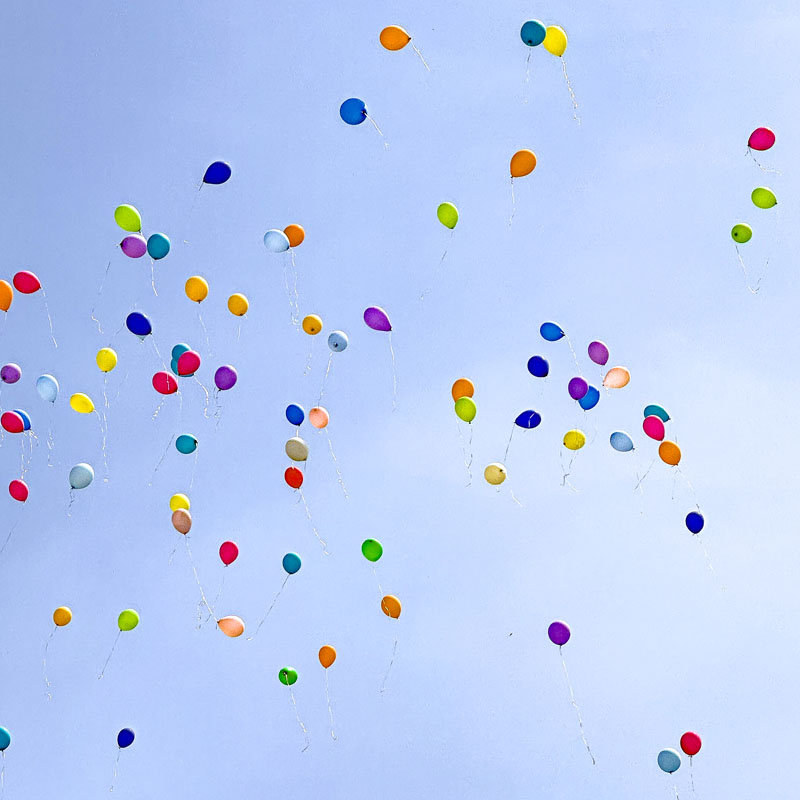Das war mein Juni 2023 - Monatsrückblick - Kolumne auf waseigenes.com | Abi Luftballons
