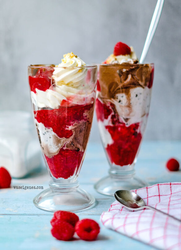 Rezept Heiße Himbeeren mit Eis und Schlagsahne - ein einfaches und köstliches Blitzrezept | Dessert, Nachtisch, Nachspeise | waseigenes.com