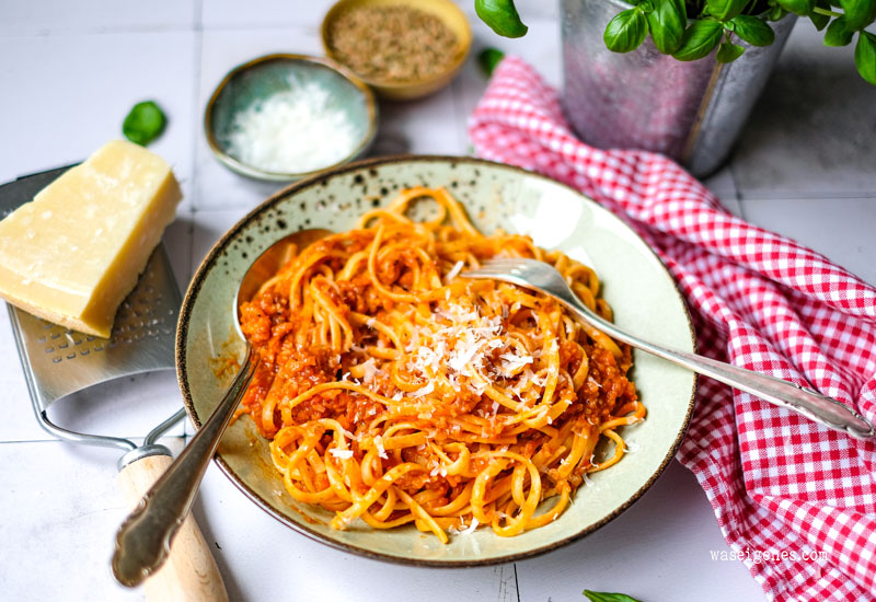 Rezept: Grünkern Bolognese mit Spaghetti - ein fantastisches und ganz einfaches vegetarisches Gericht | Was koche ich heute? | waseigenes.com