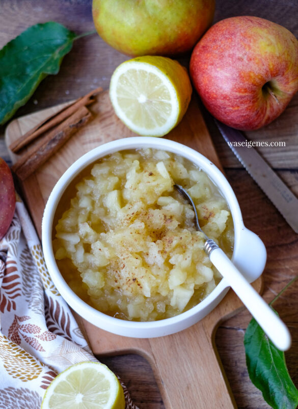 Thermomix Rezept: Apfelkompott (Apfelmus) mit wenig Zucker und einer Prise Zimt - ganz einfach selber machen | waseigenes.com