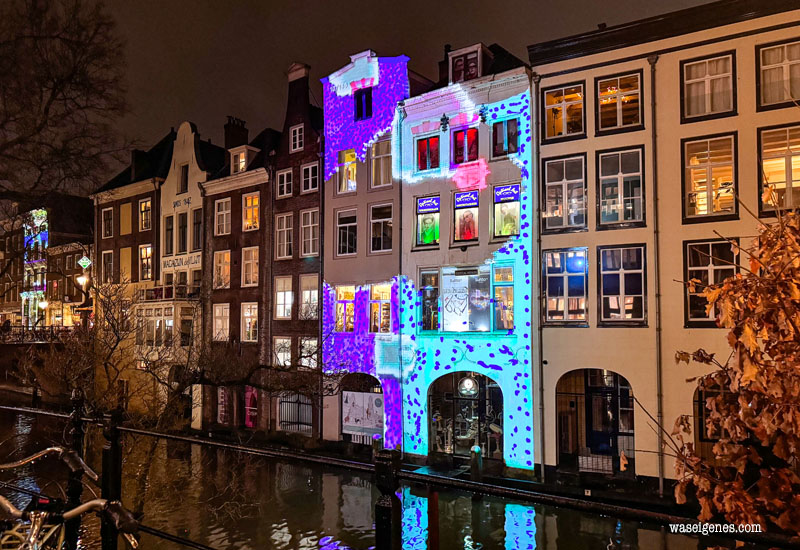 Utrecht - die bunte Stadt | Lichtprojektionen im Dezember und Januar | beleuchtete Häuserfassaden | waseigenes.com