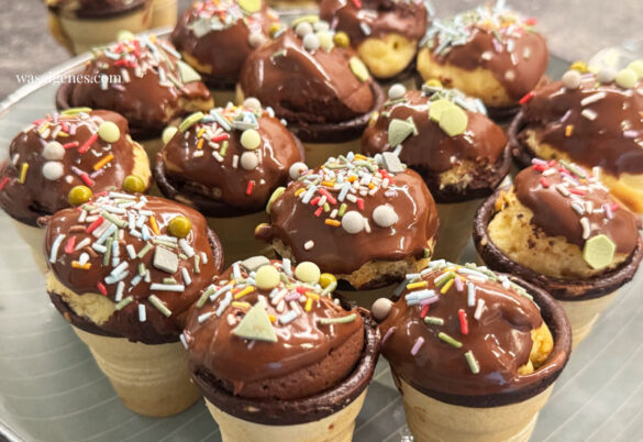 Rezept: Marmorkuchen im Waffelbecher | Ganz einfaches Fingerfood - Kuchen im Waffelbecher backen | waseigenes.com
