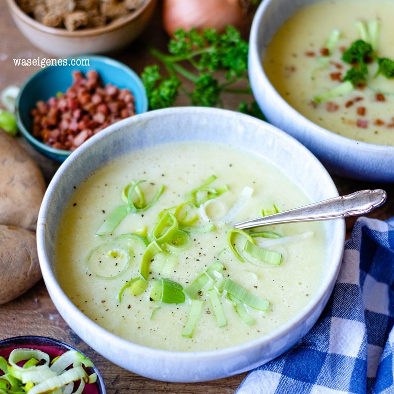 Rezept: Kartoffel-Lauch-Suppe mit Speck & Brot {Thermomix Rezept} | Was koche ich heute? | waseigenes.com