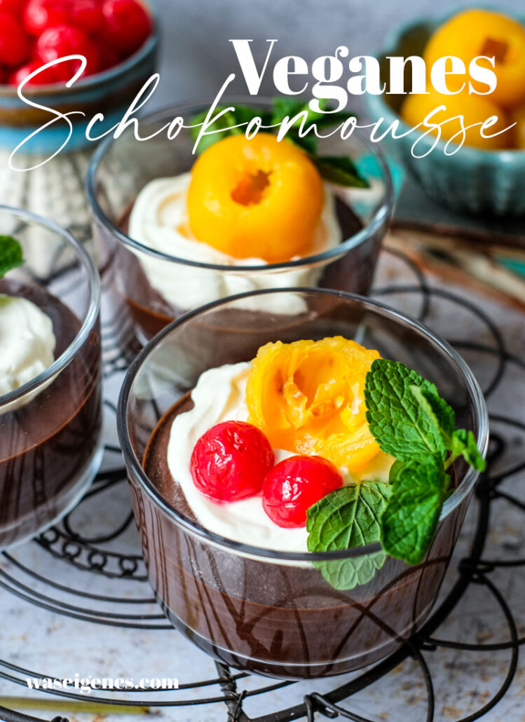 Rezept: Veganes Schokomousse aus Datteln, Kokosmilch und Backkakao | waseigenes.com | Dessertidee