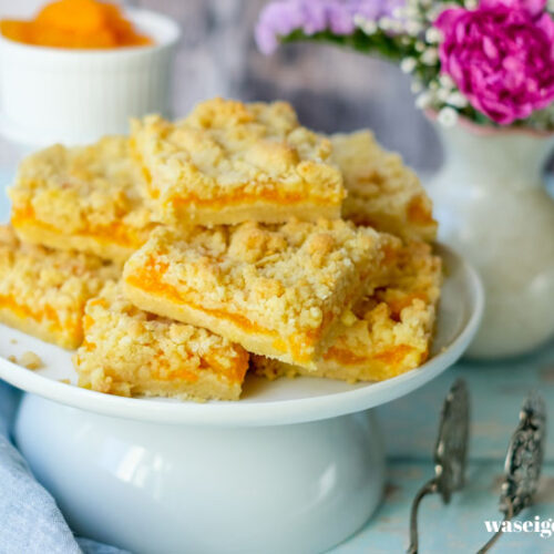 Blitz-Streuselkuchen mit Mandarinchen - kleiner Blechkuchen Blitz-Streuselkuchen mit Mandarinchen - kleiner Blechkuchen