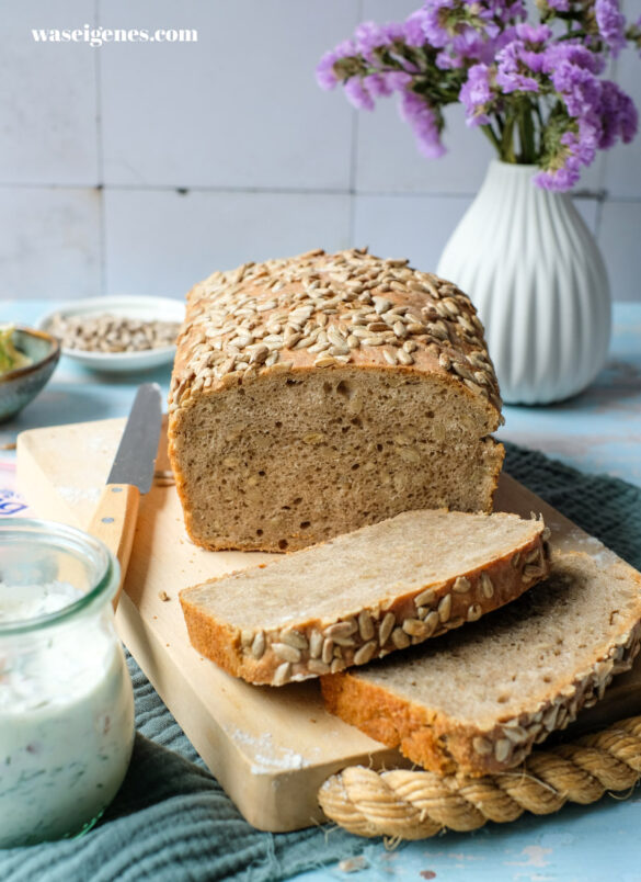 Rezept für ein Sonnenblumenkernbrot mit getrocknetem Sauerteig | Ganz einfach! waseigenes.com