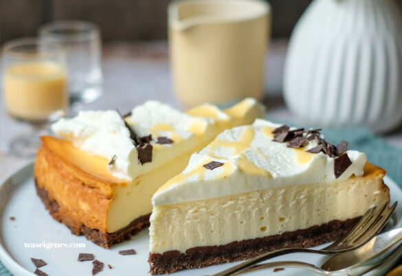 Eierlikör-Käsekuchen ~ Verführerisch lecker, so zart und cremig!
