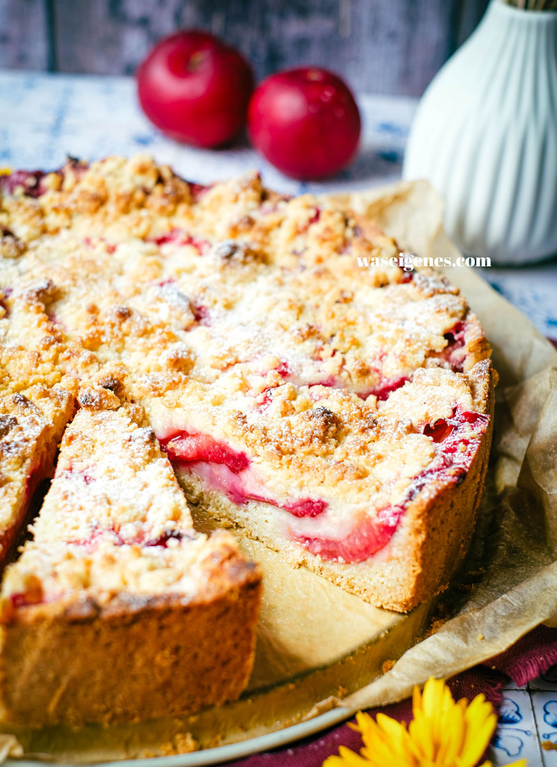 Pflaumenkuchen mit Streuseln – Der Spätsommerklassiker Pflaumenkuchen mit Streuseln – Der Spätsommerklassiker