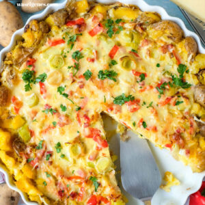 Rezept: Quetschkartoffel-Quiche mit Paprika, Porree & Bergkäse – knusprig, würzig & wunderbar | waseigenes.com