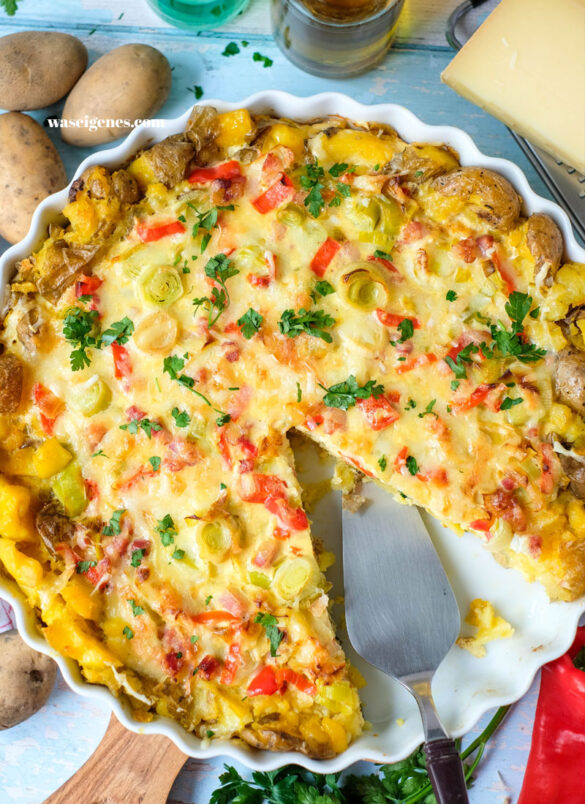 Rezept: Quetschkartoffel-Quiche mit Paprika, Porree & Bergkäse – knusprig, würzig & wunderbar | waseigenes.com