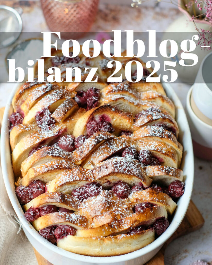 Foodblogbilanz 2025 ~ Mein kulinarischer Jahresrückblick - Ruck Zuck Apfelkuchen vom Blech, Gurkensalat mit Schmand, 8 Festtags-Desserts | waseigenes.com